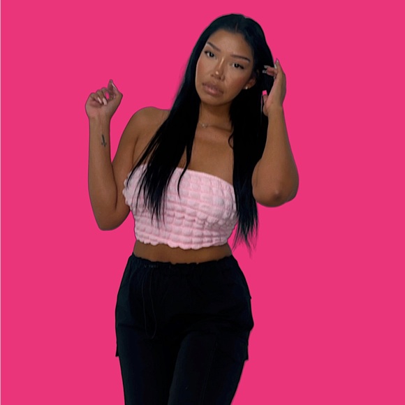 Meet your Posher, Cait 🤎💚🤎 - Picture 2 of 2